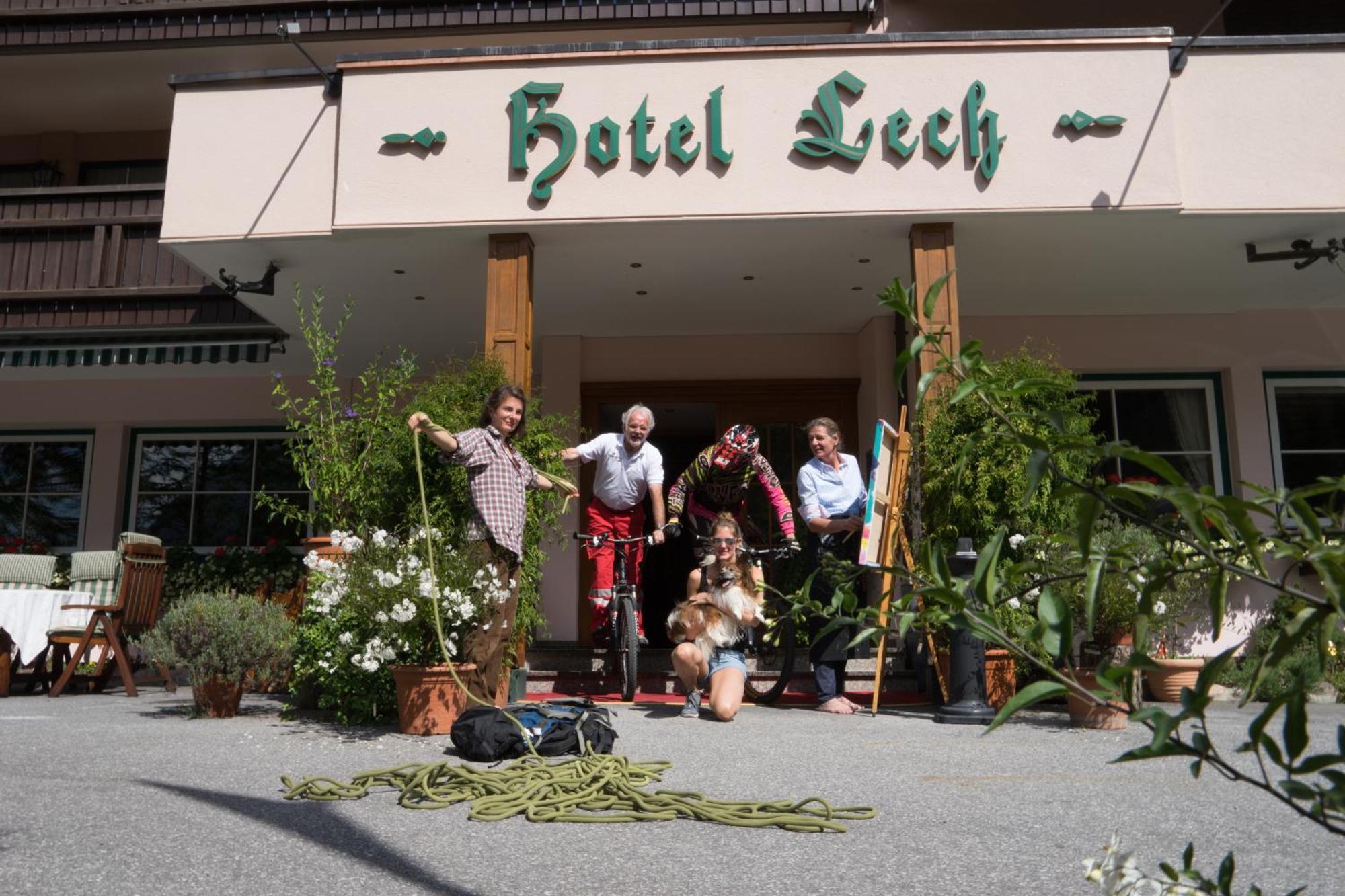 Hotel Lech & Residenz Chesa Rosa Exterior photo